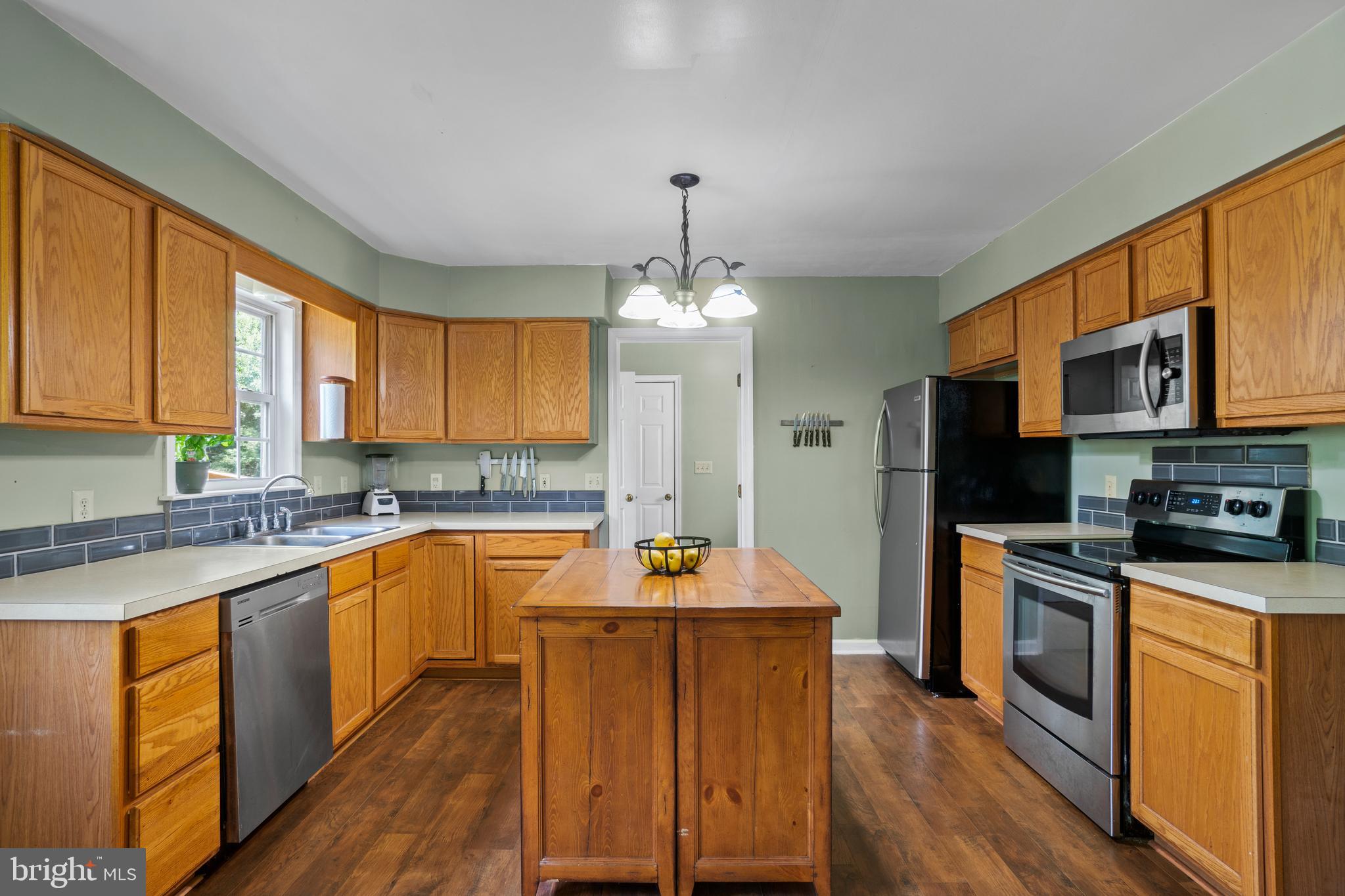 RIVERBEND ESTATES - Residential