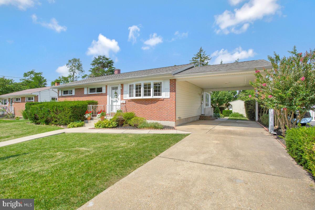 GARLAND - Residential