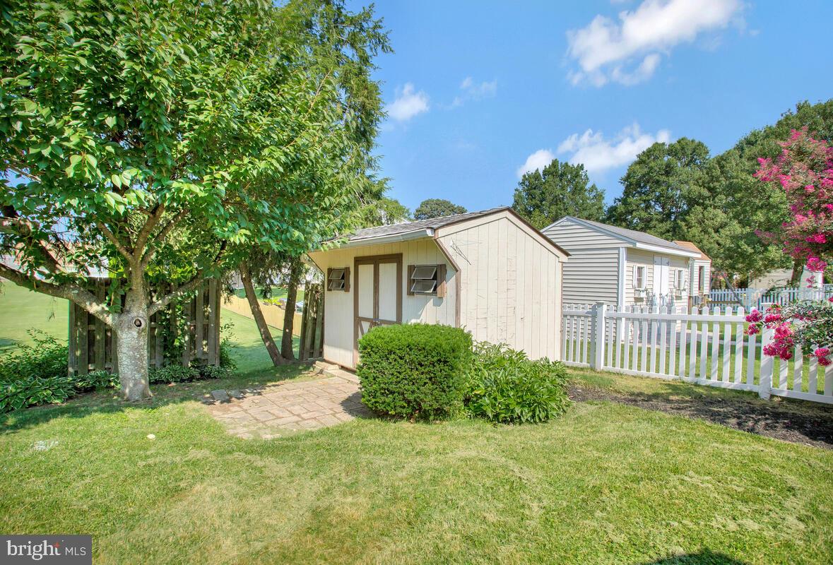 GARLAND - Residential