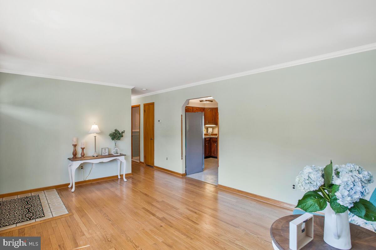 GARLAND - Residential