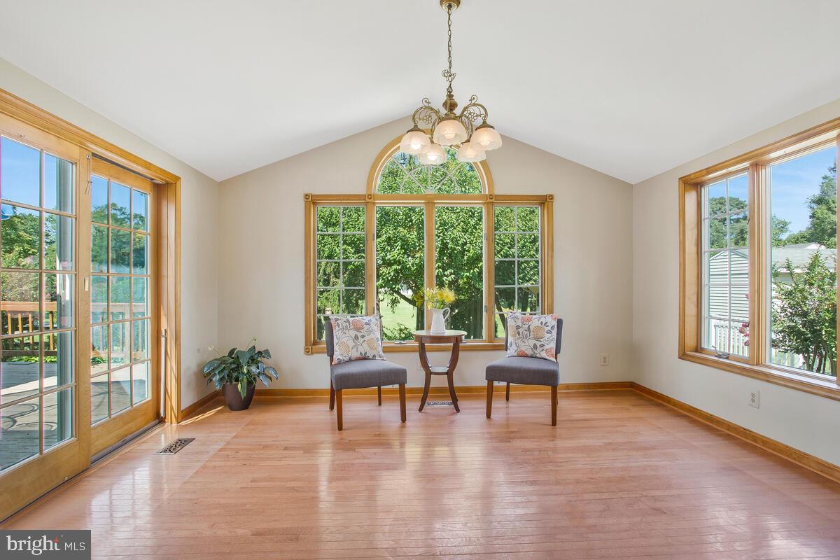 GARLAND - Residential