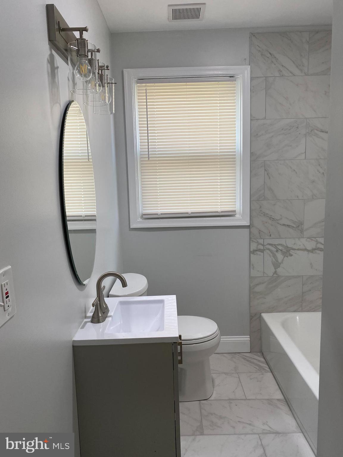 ELM RIDGE - Residential Lease