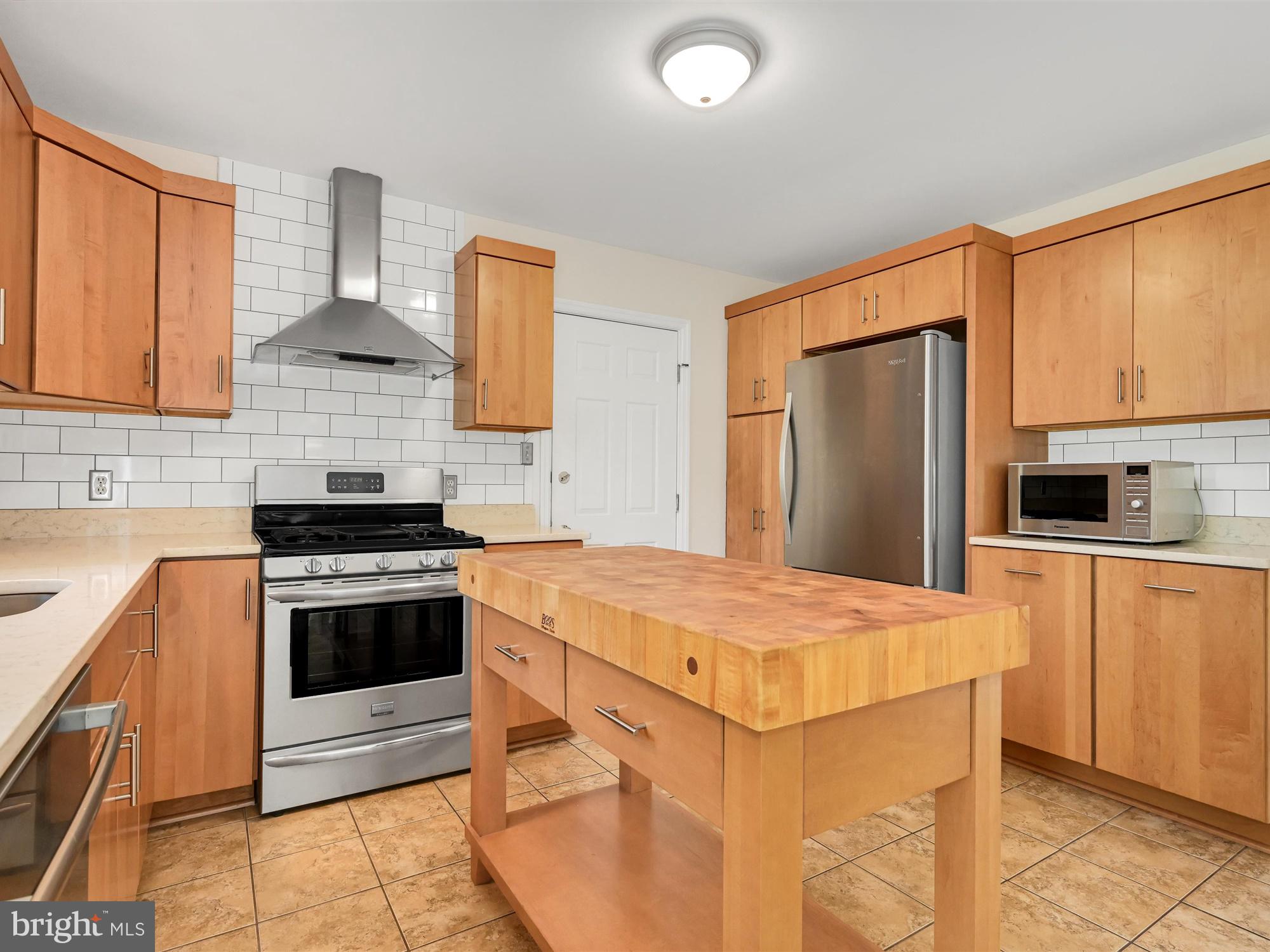 EASTLAND HILLS - Residential