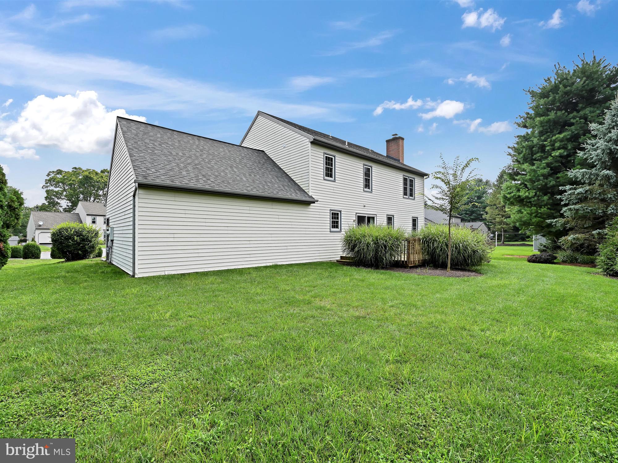 EASTLAND HILLS - Residential