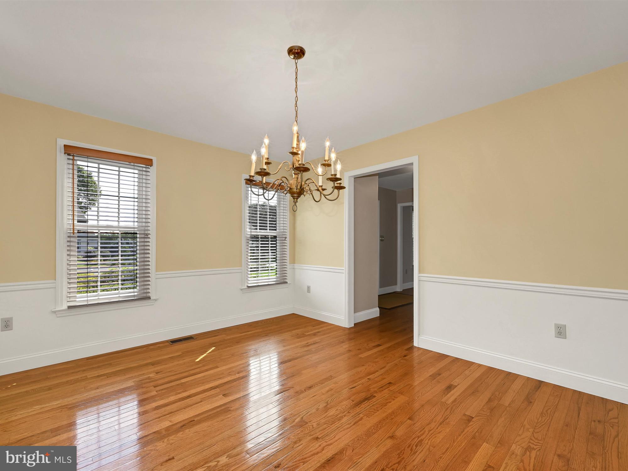 EASTLAND HILLS - Residential