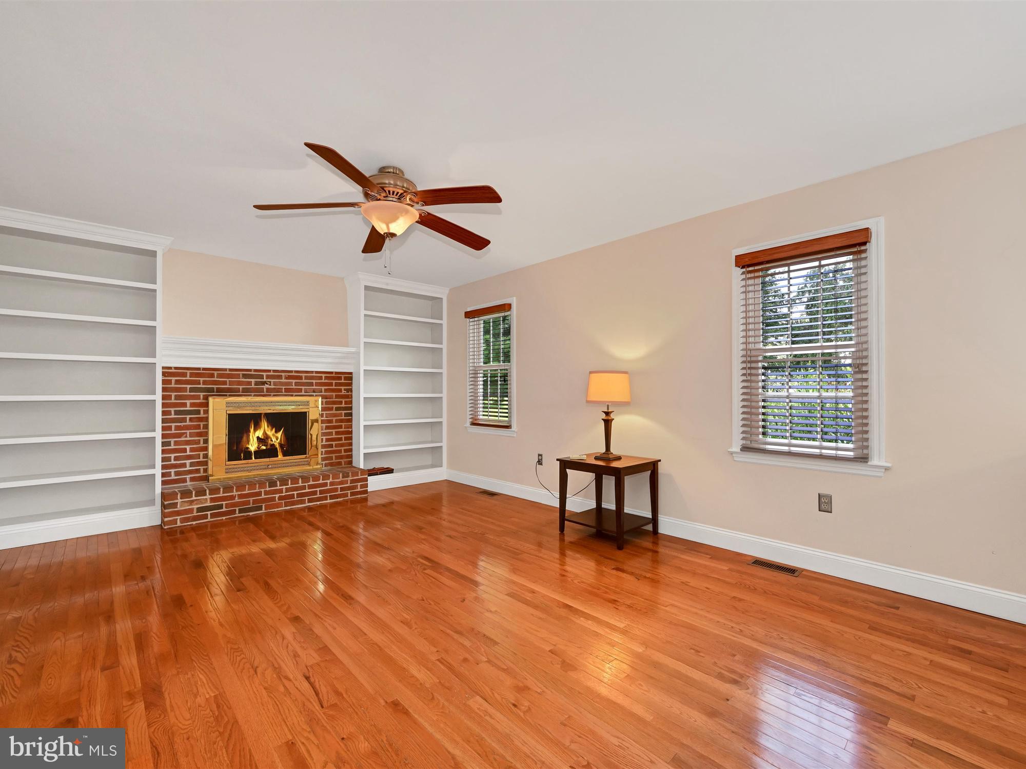 EASTLAND HILLS - Residential