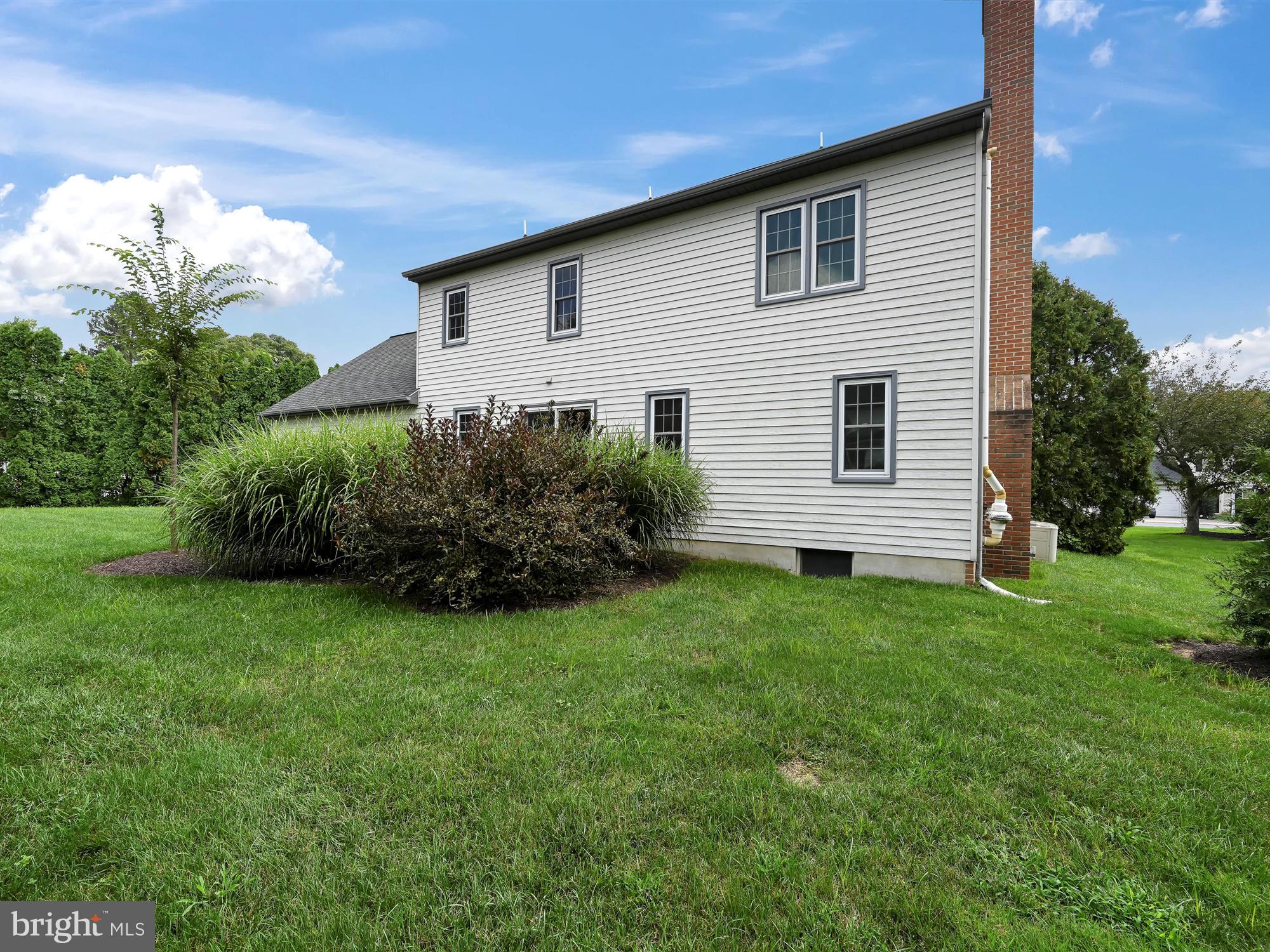 EASTLAND HILLS - Residential
