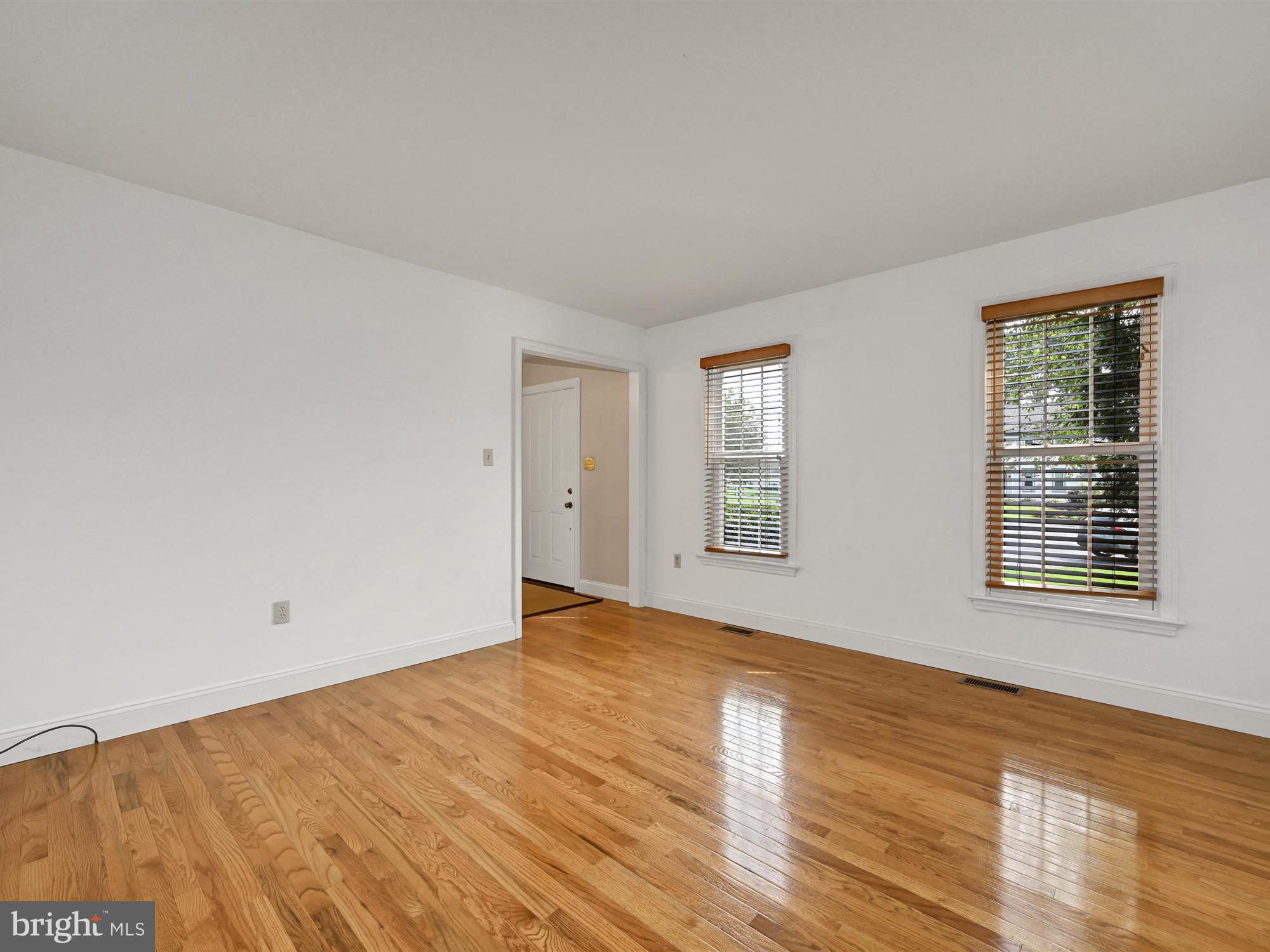 EASTLAND HILLS - Residential