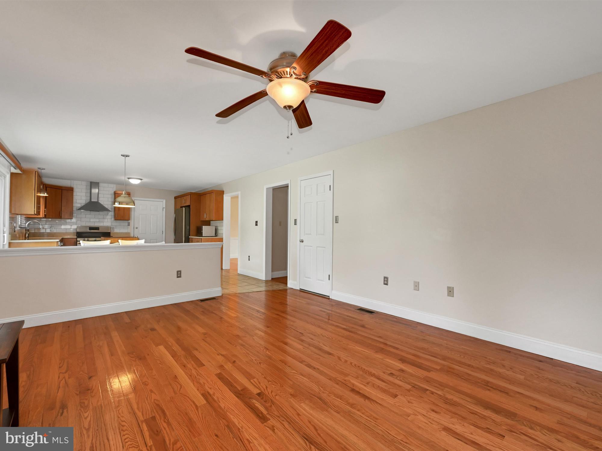 EASTLAND HILLS - Residential