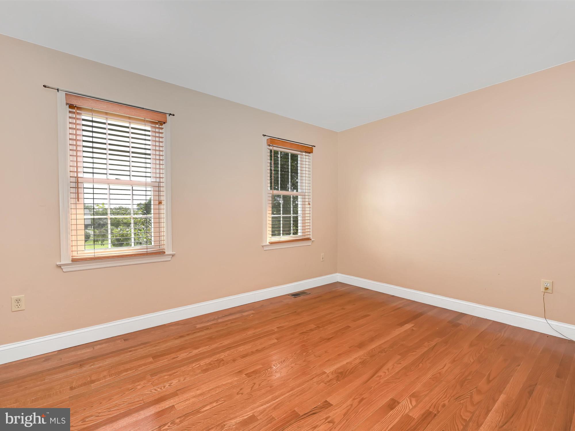 EASTLAND HILLS - Residential