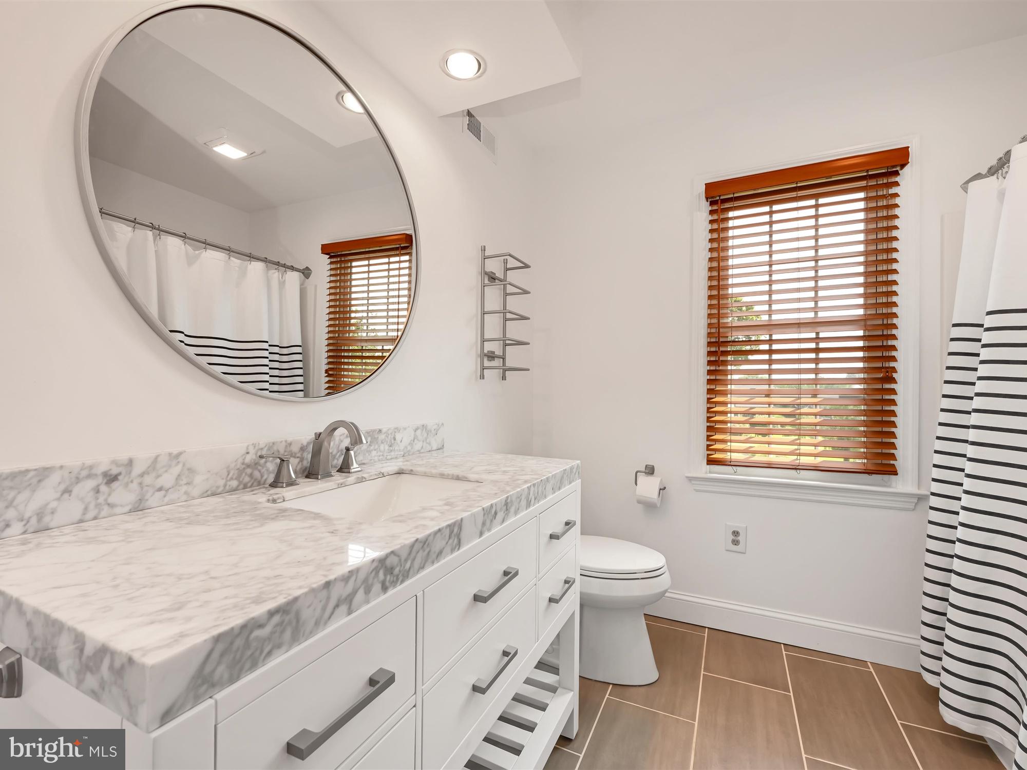 EASTLAND HILLS - Residential