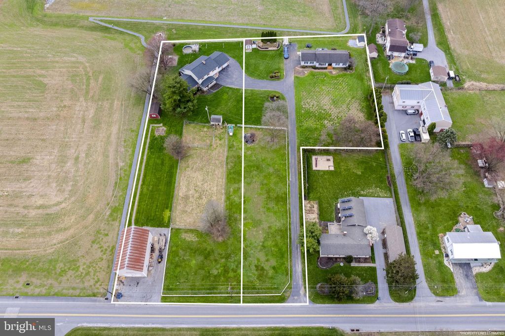 Photo of 176 Butter Road, LEOLA, PA 17540 (MLS # PALA2088352)