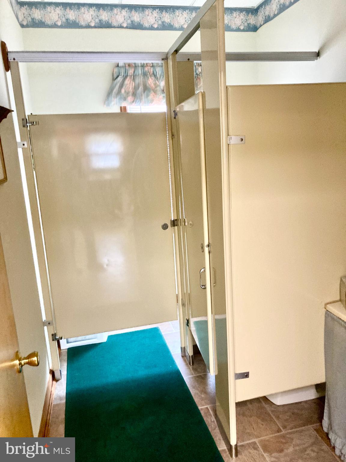 807 HAZLETTVILLE ROAD