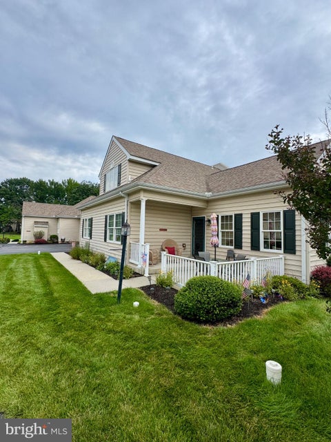 Townhouse For Sale - 2102 Half Mile Post<br/> Delaware County, GARNET VALLEY, PA 19060