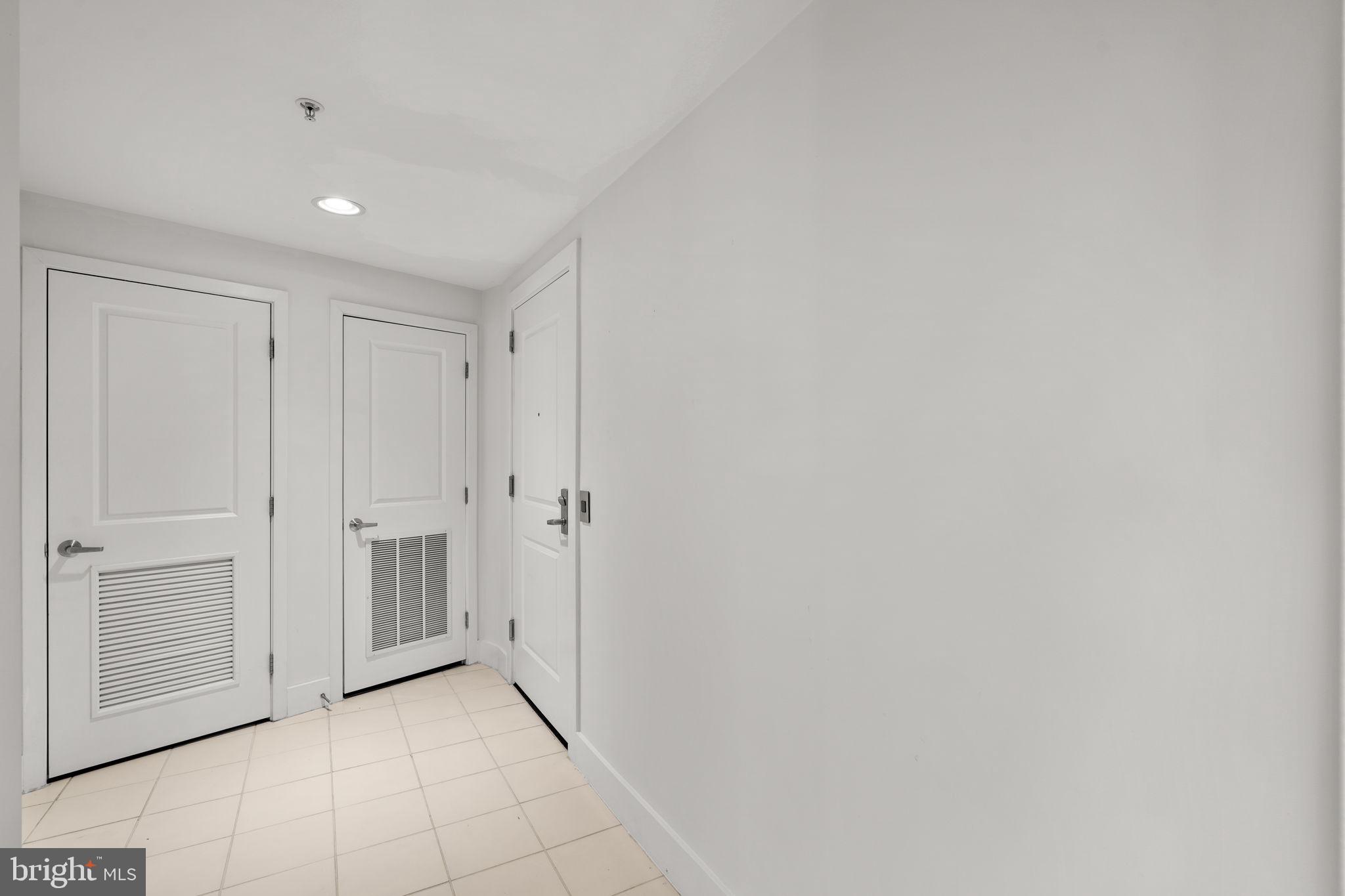 2001 15TH STREET N 813