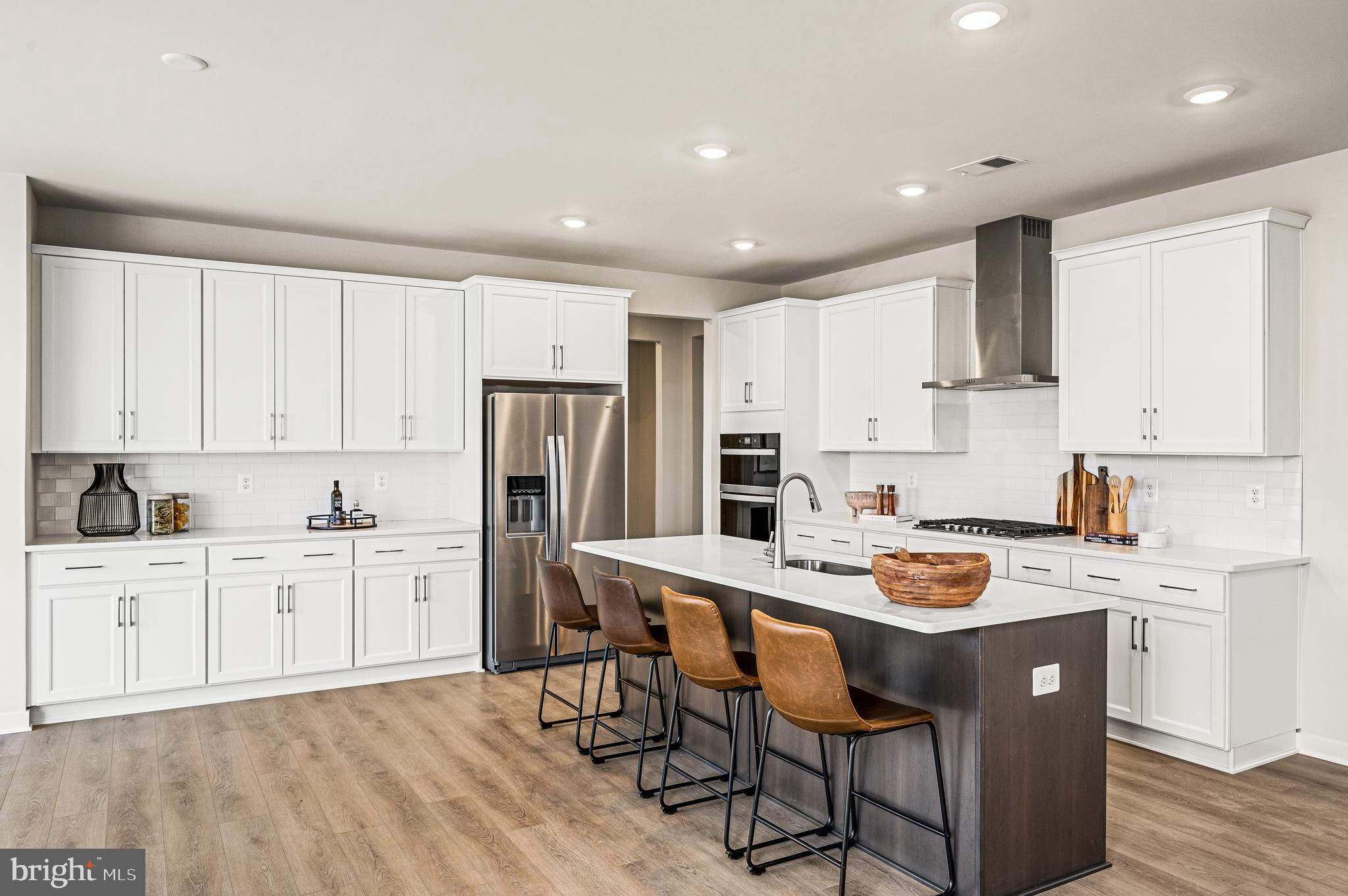 447 CROWNLEAF DRIVE