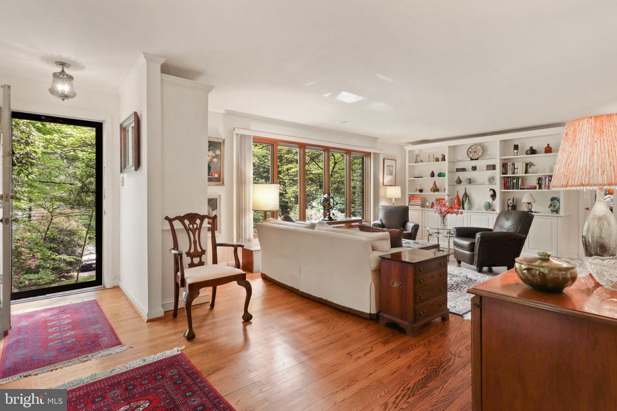 BELLEVUE FOREST - Residential