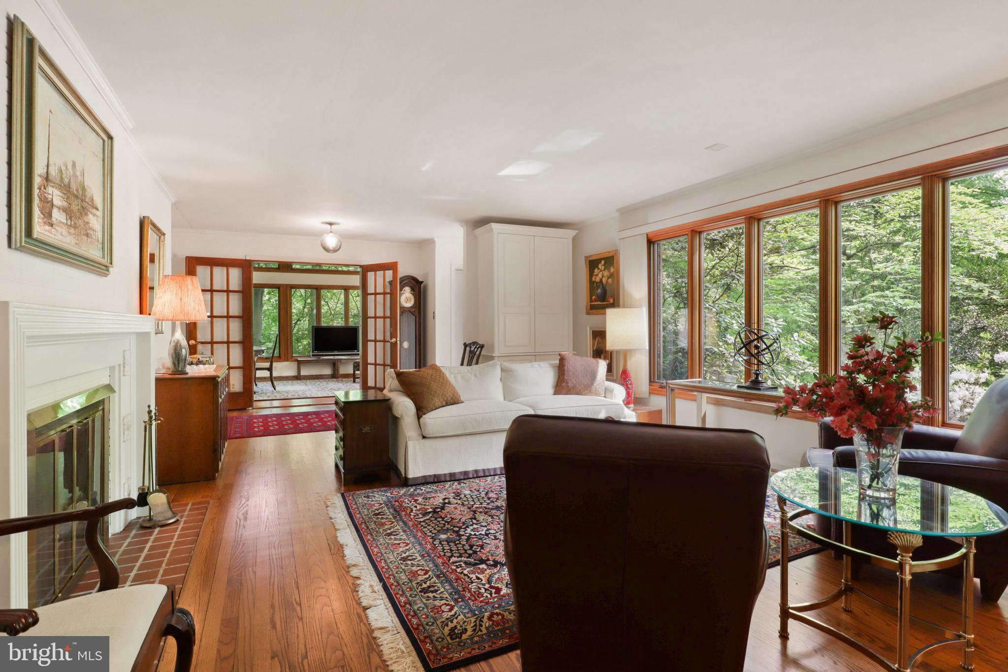 BELLEVUE FOREST - Residential