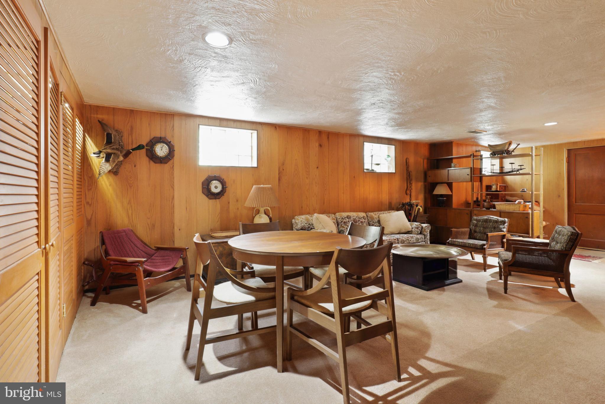 BELLEVUE FOREST - Residential