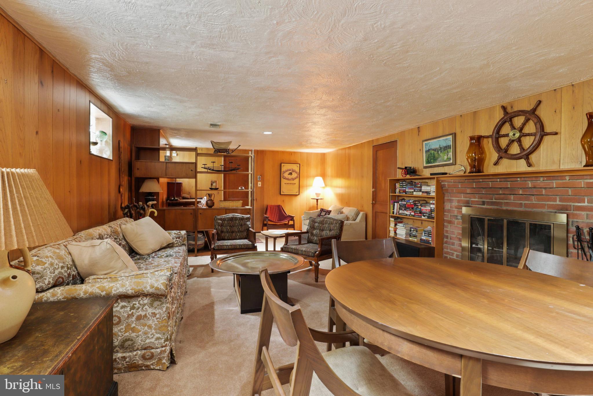 BELLEVUE FOREST - Residential