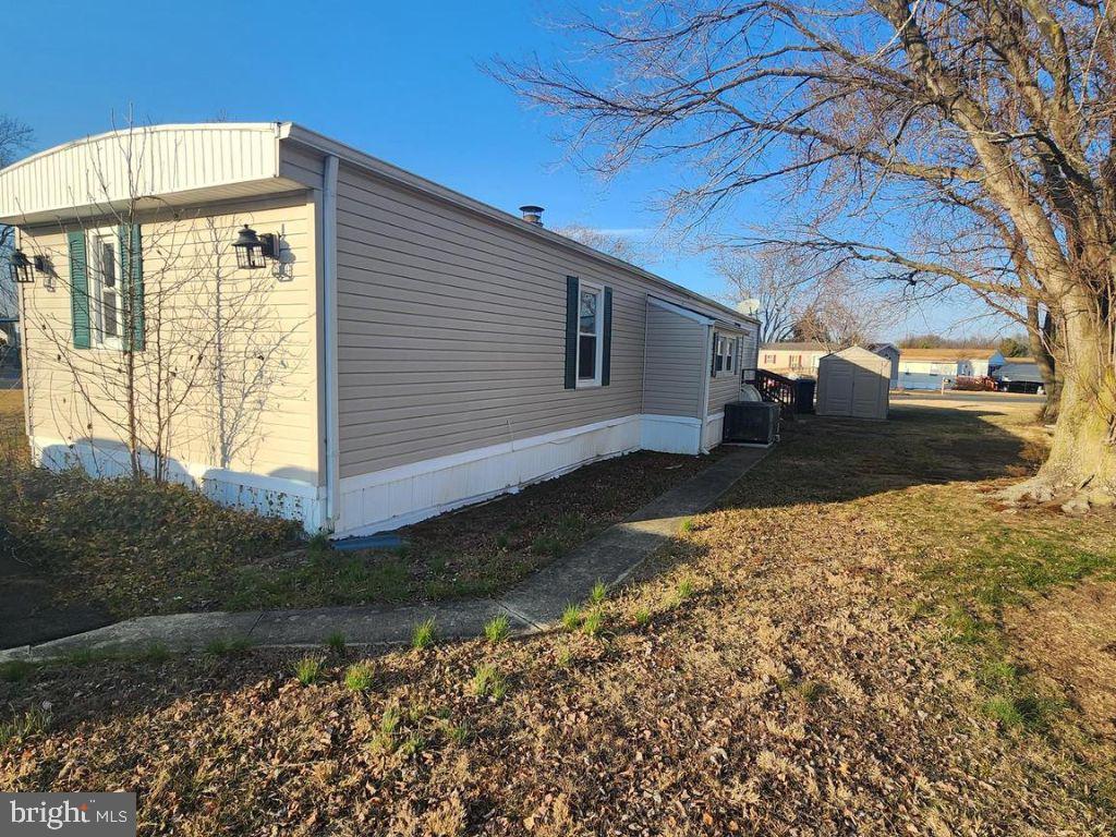 302 ARIZONA AVE - Photo 2