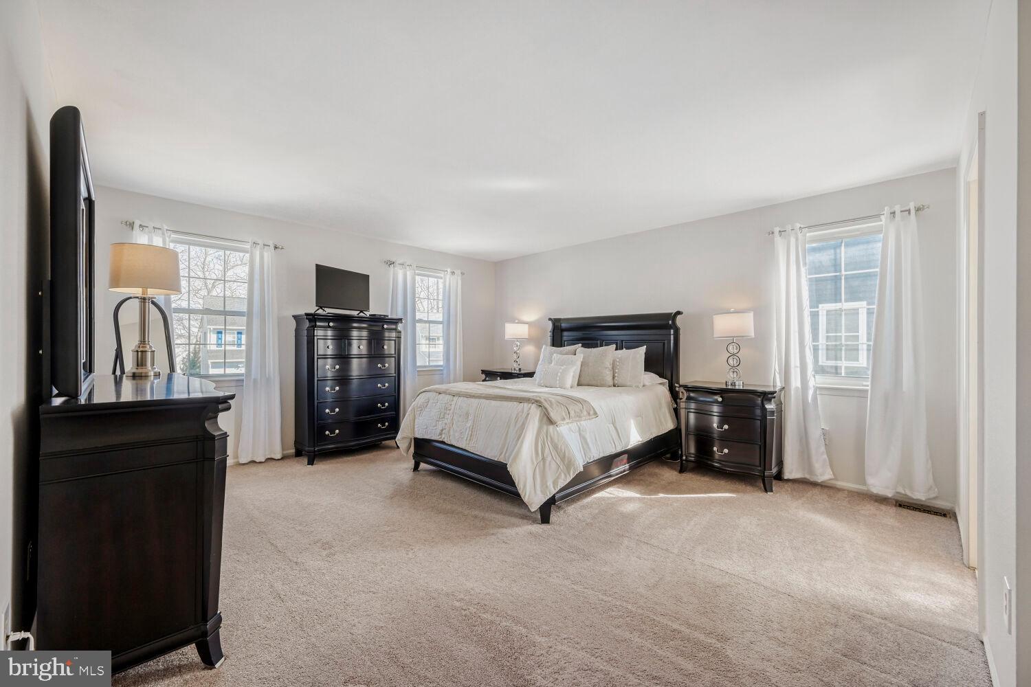 WILLOW HILL - Residential