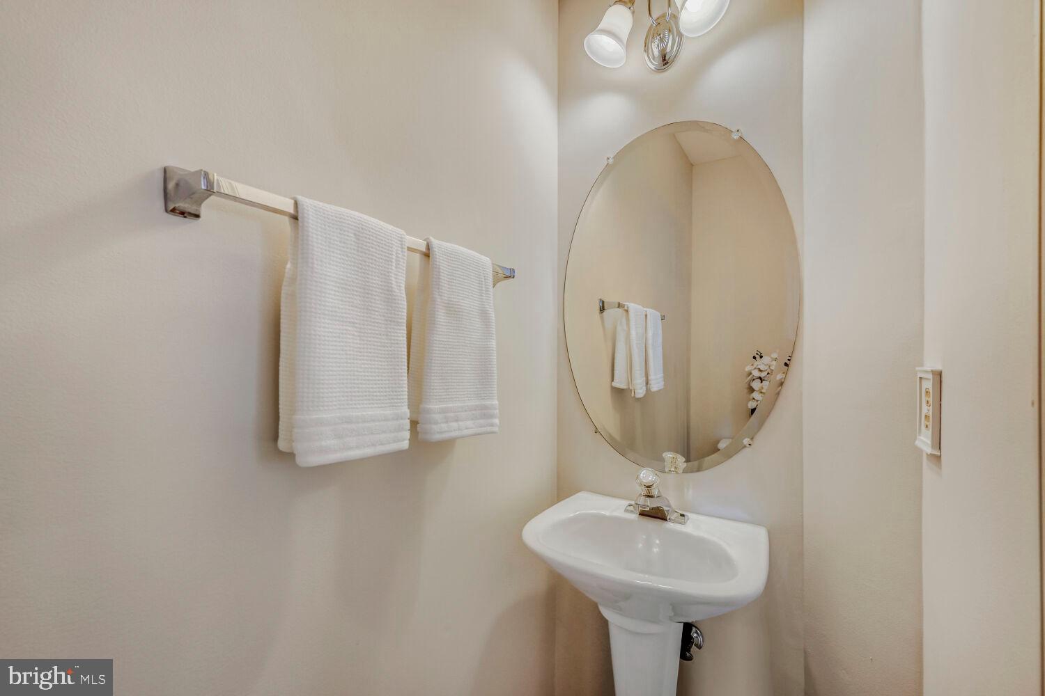 WILLOW HILL - Residential