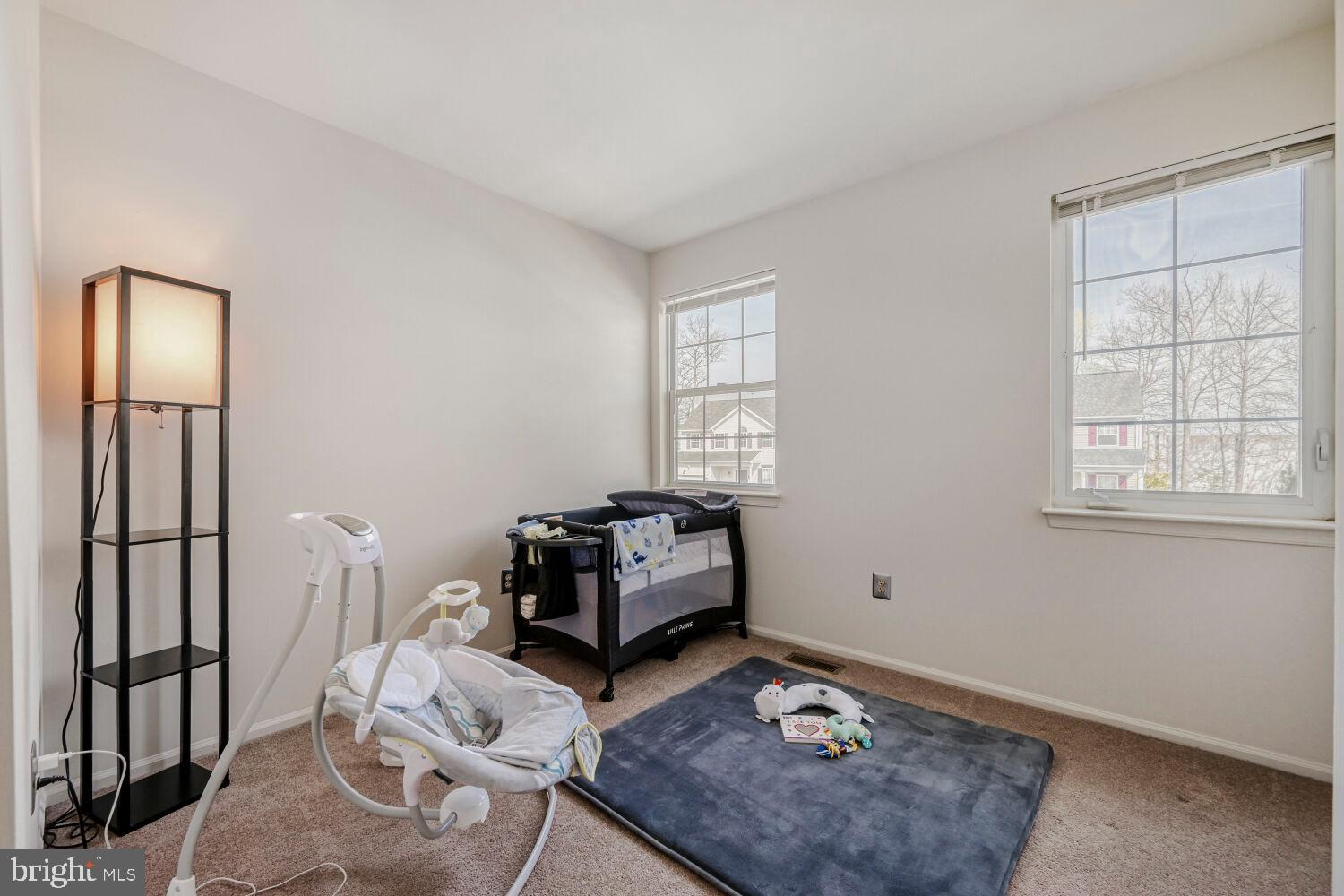 WILLOW HILL - Residential