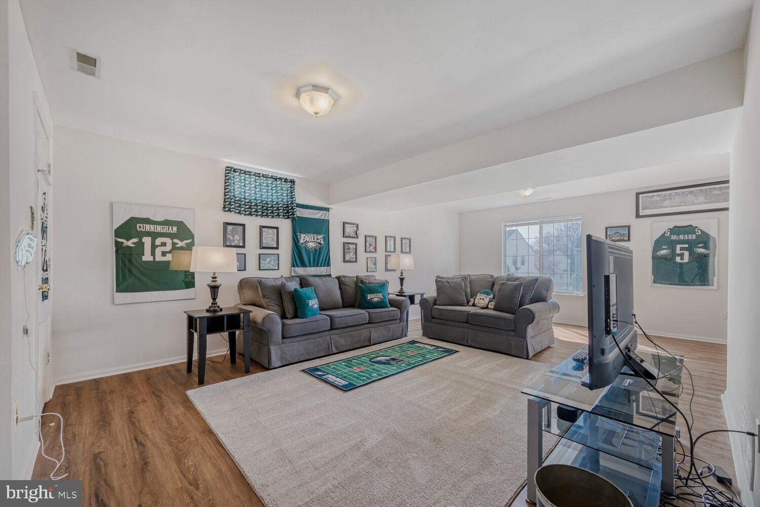 WILLOW HILL - Residential