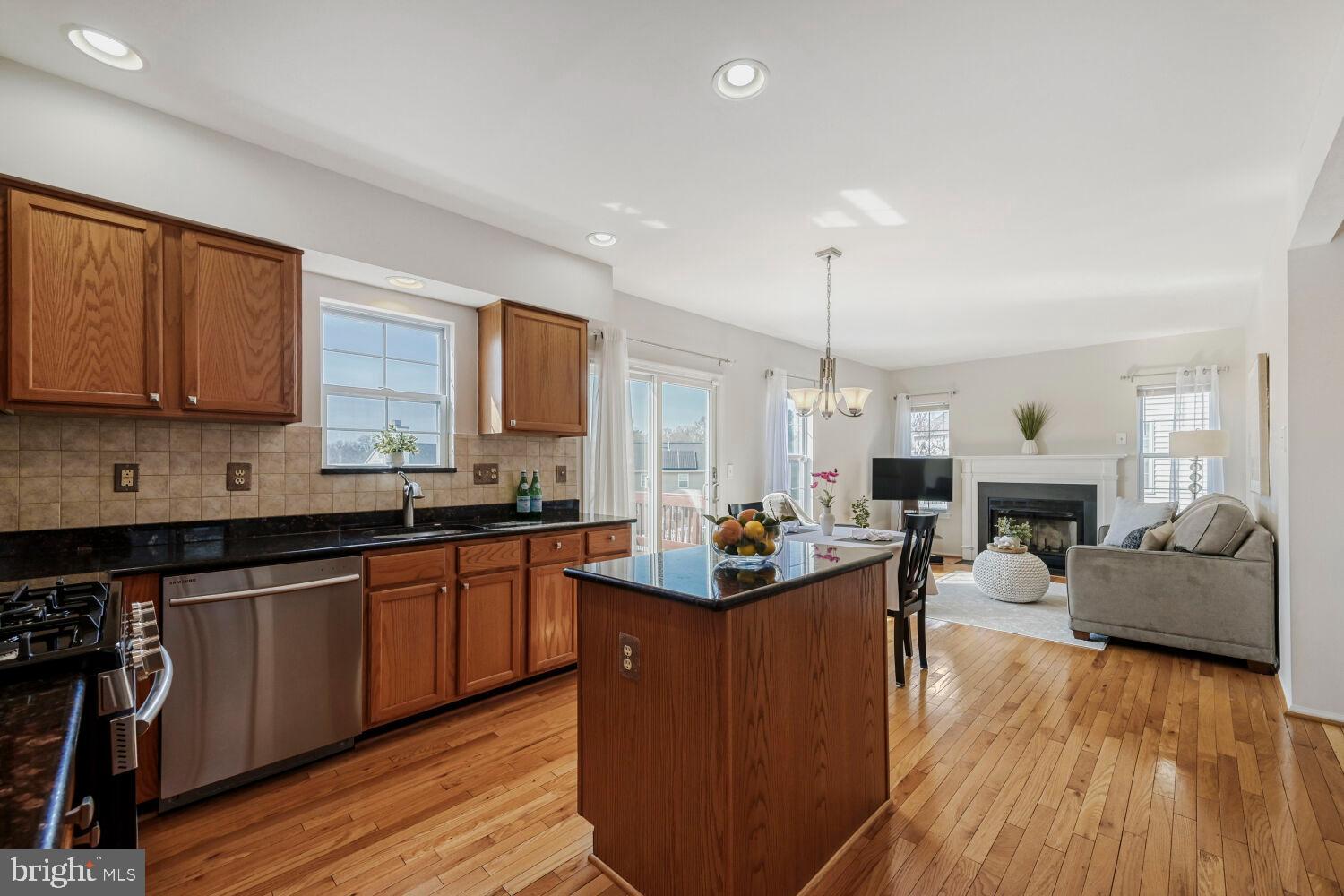 WILLOW HILL - Residential