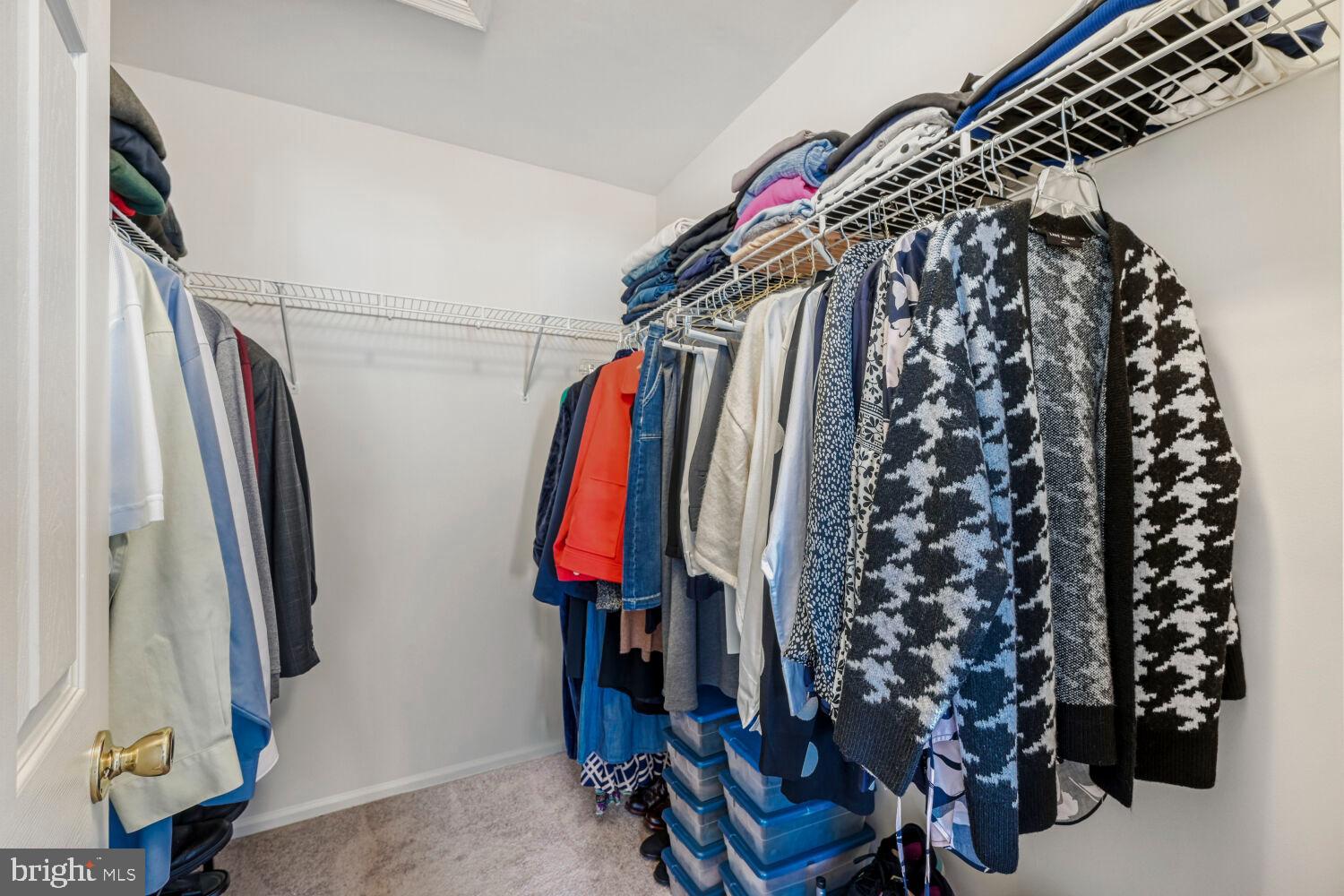 WILLOW HILL - Residential