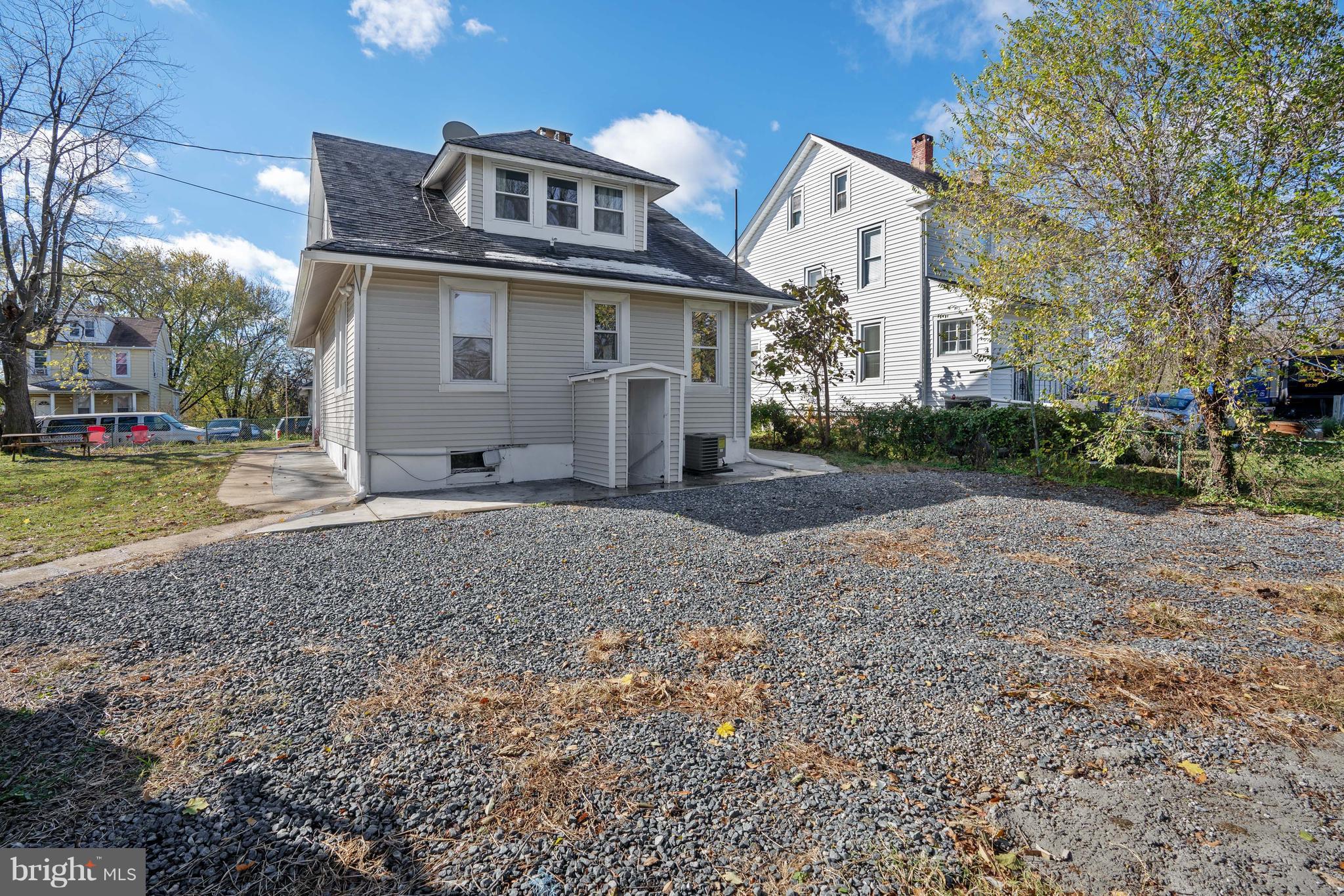 LAKELAND - Residential