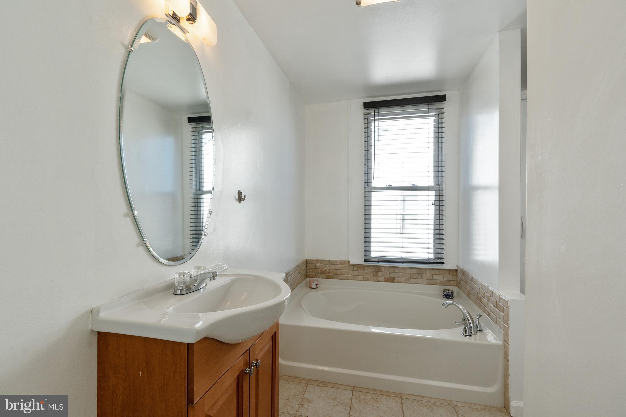 LAKELAND - Residential