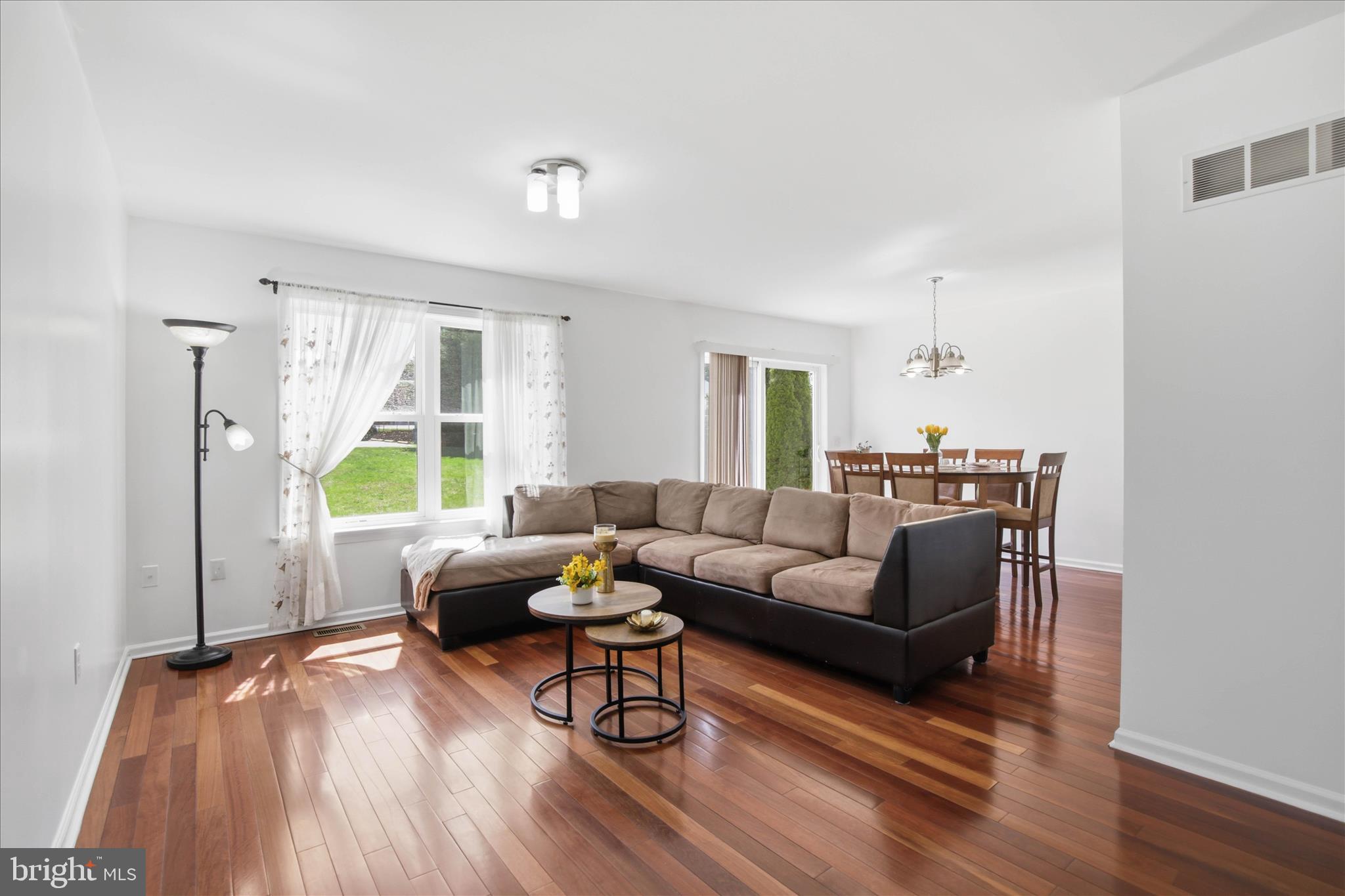 NEW HOLLAND BOROUGH - Residential