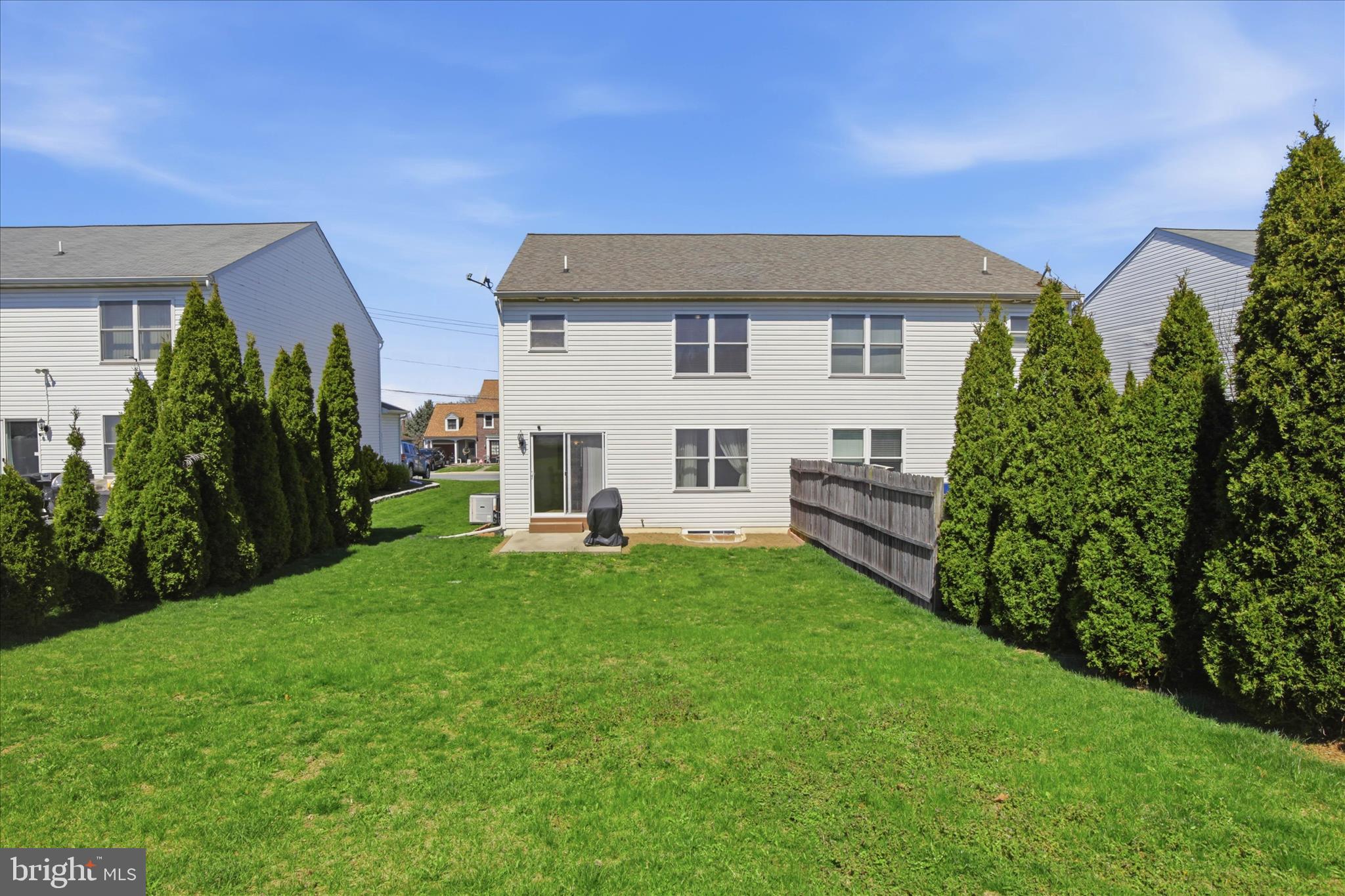 NEW HOLLAND BOROUGH - Residential