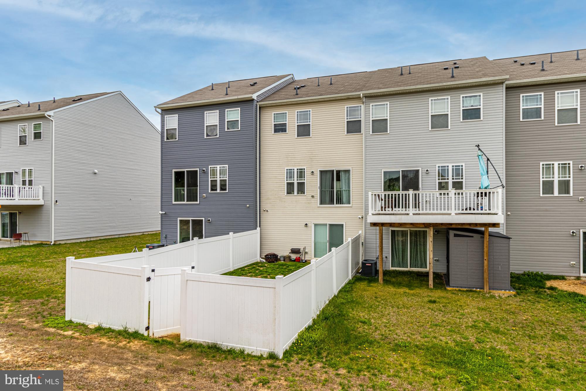 MAGNOLIA LANDING - Residential