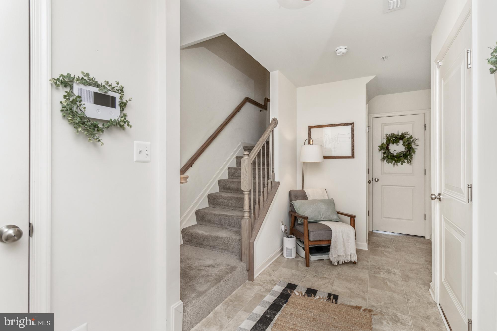 807 MAGNOLIA RIDGE COURT