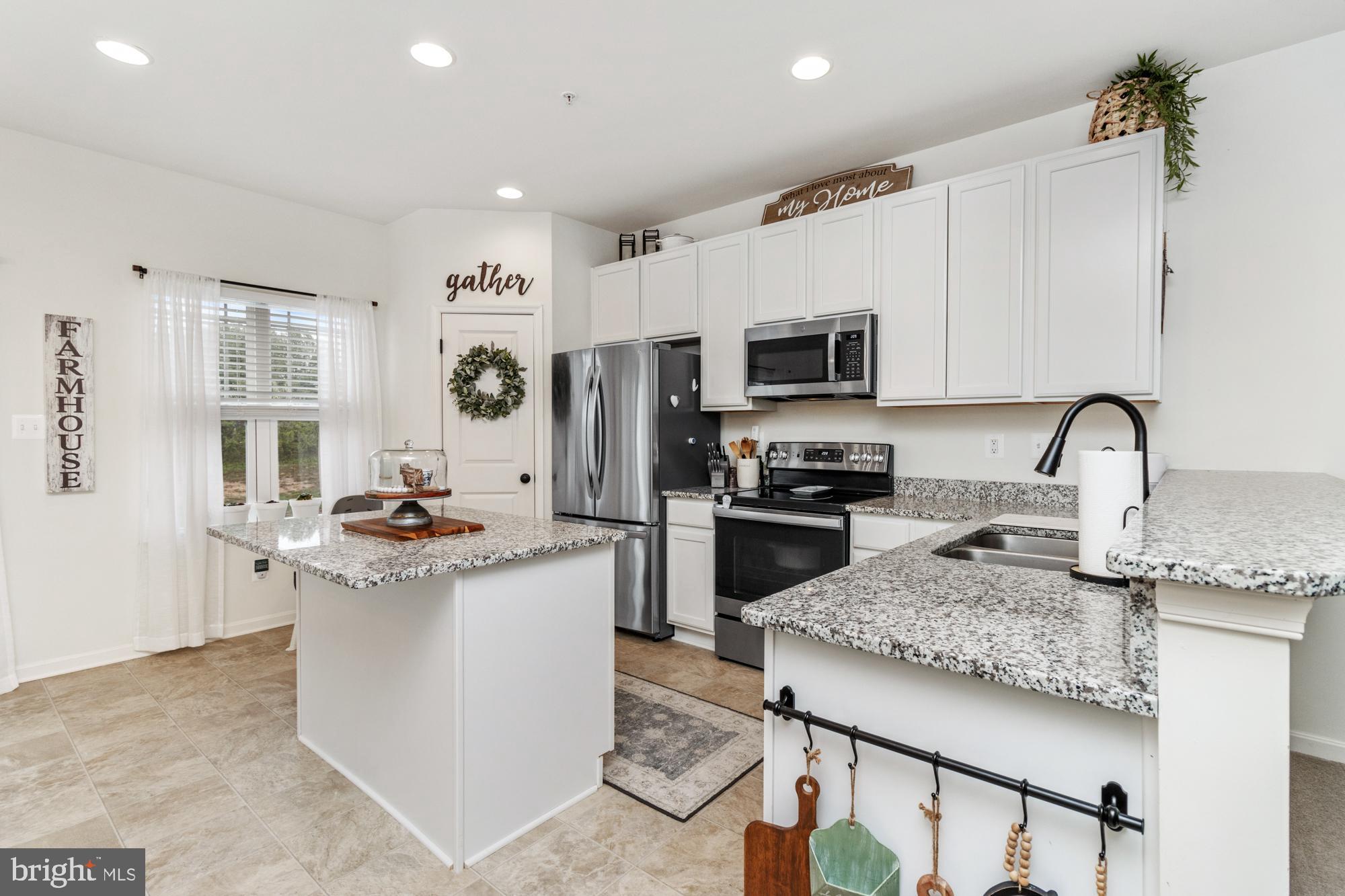 MAGNOLIA LANDING - Residential