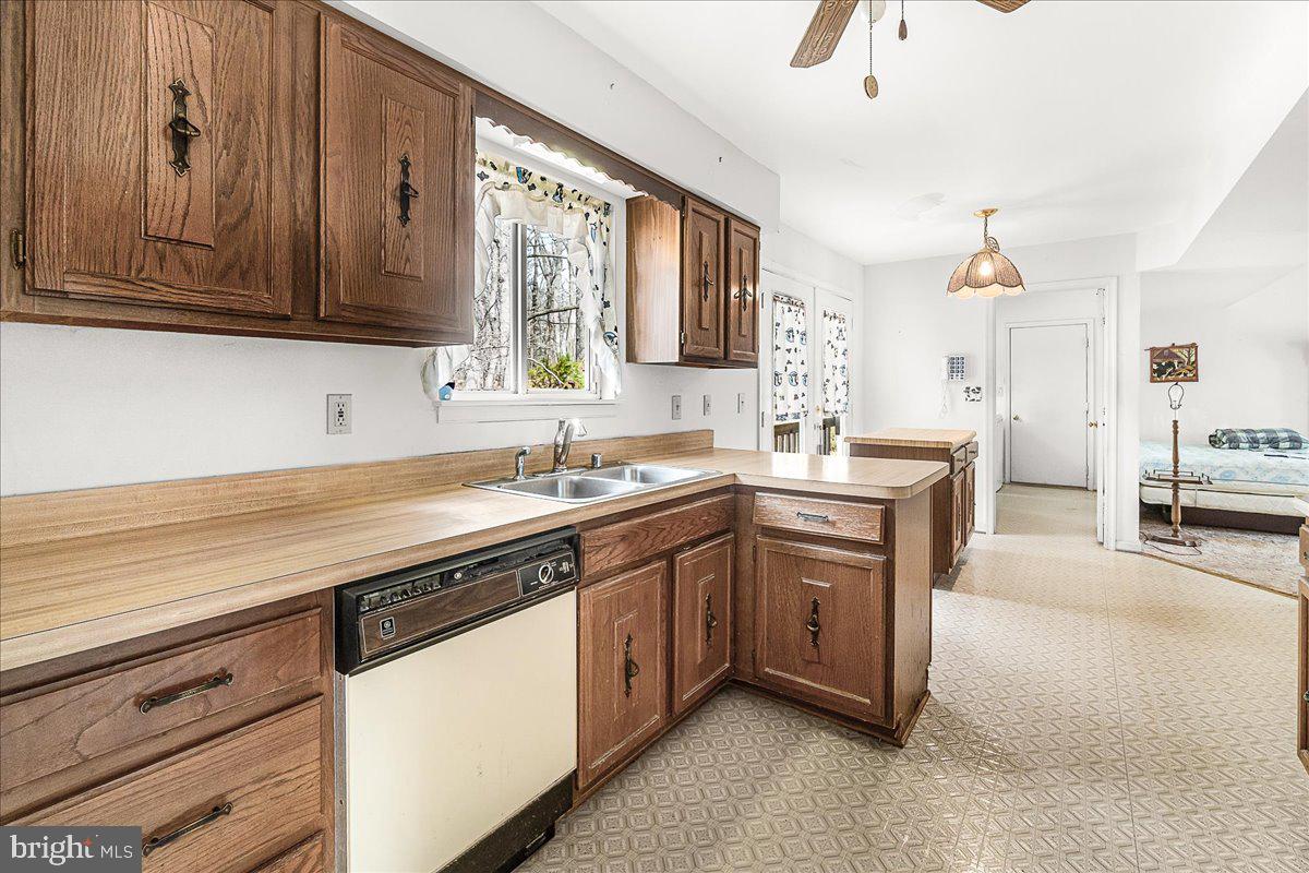 ENGLANDTOWNE - Residential