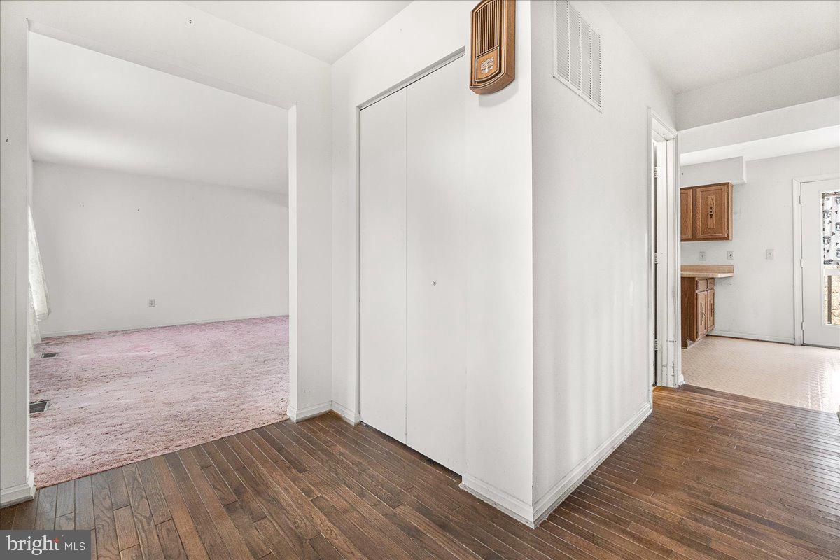 ENGLANDTOWNE - Residential