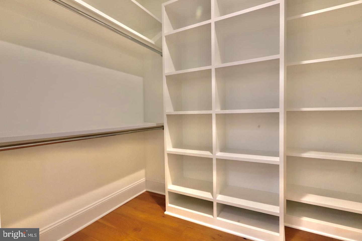 DANA HEIGHTS - Residential