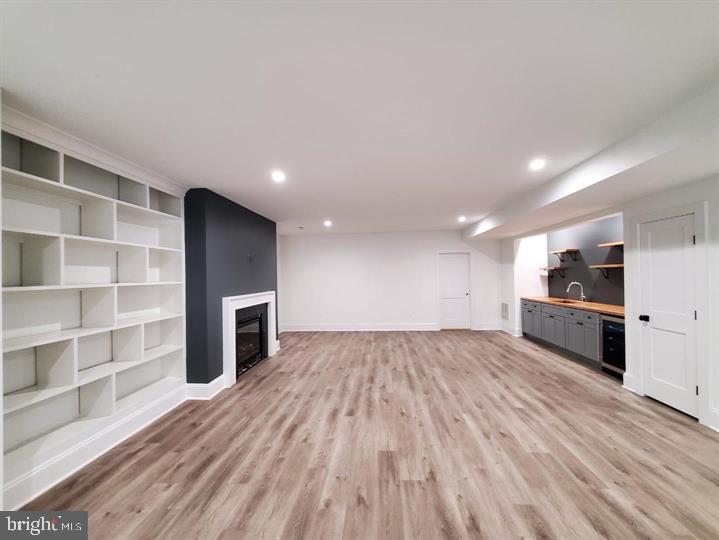 DANA HEIGHTS - Residential