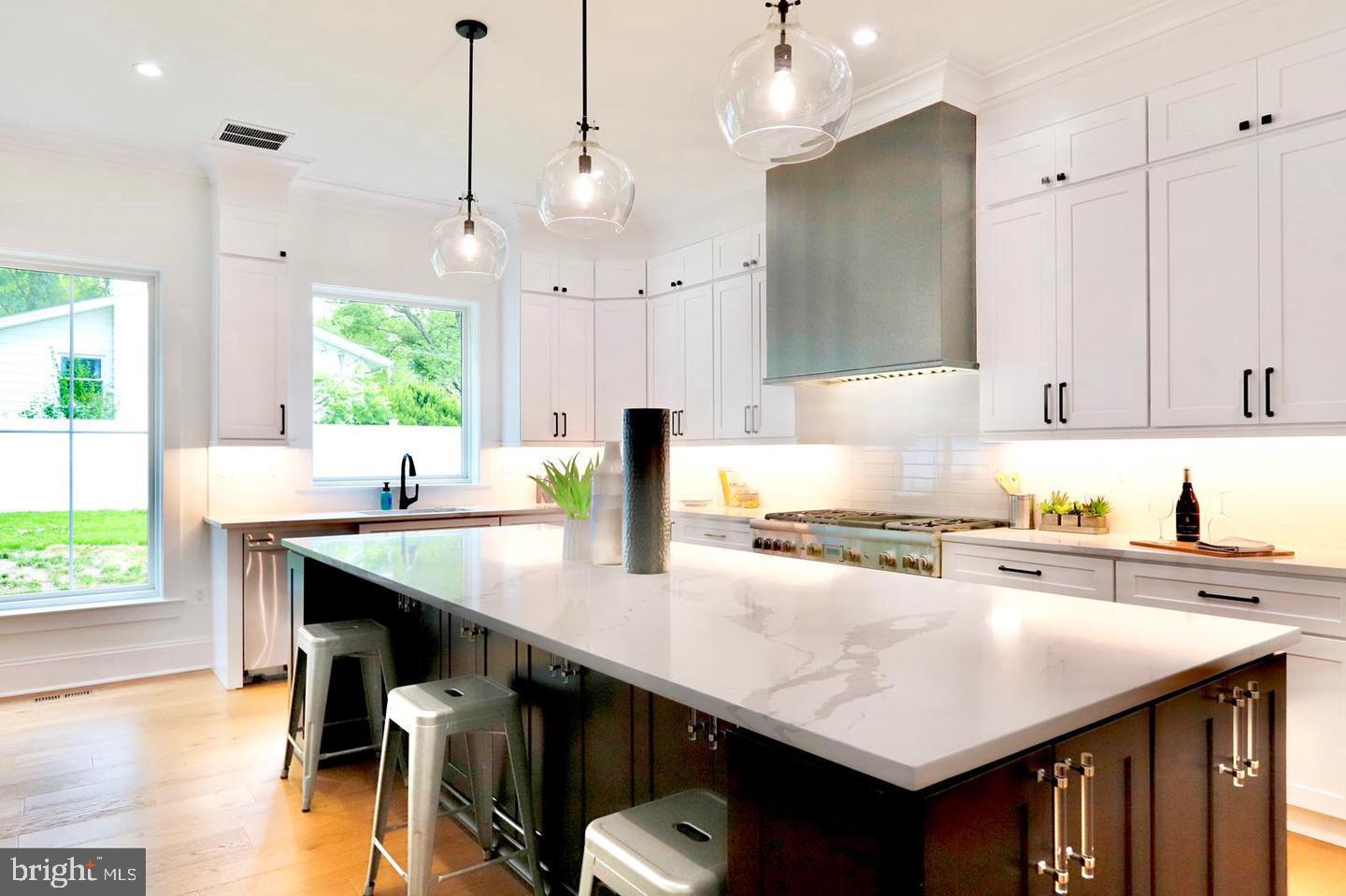 DANA HEIGHTS - Residential