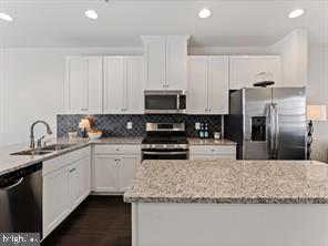 CRESCENT PLACE - Residential Lease