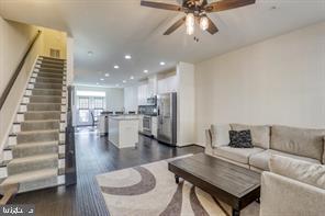 CRESCENT PLACE - Residential Lease