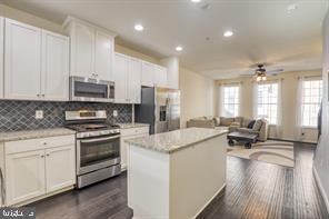 CRESCENT PLACE - Residential Lease