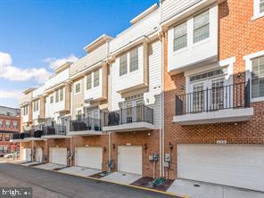 CRESCENT PLACE - Residential Lease