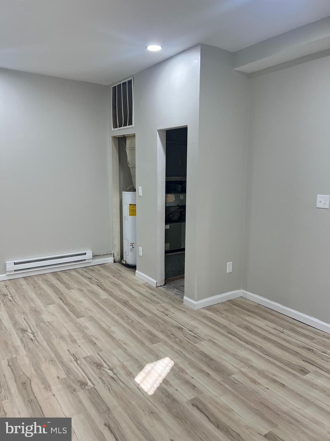 LEXINGTON - Residential Lease