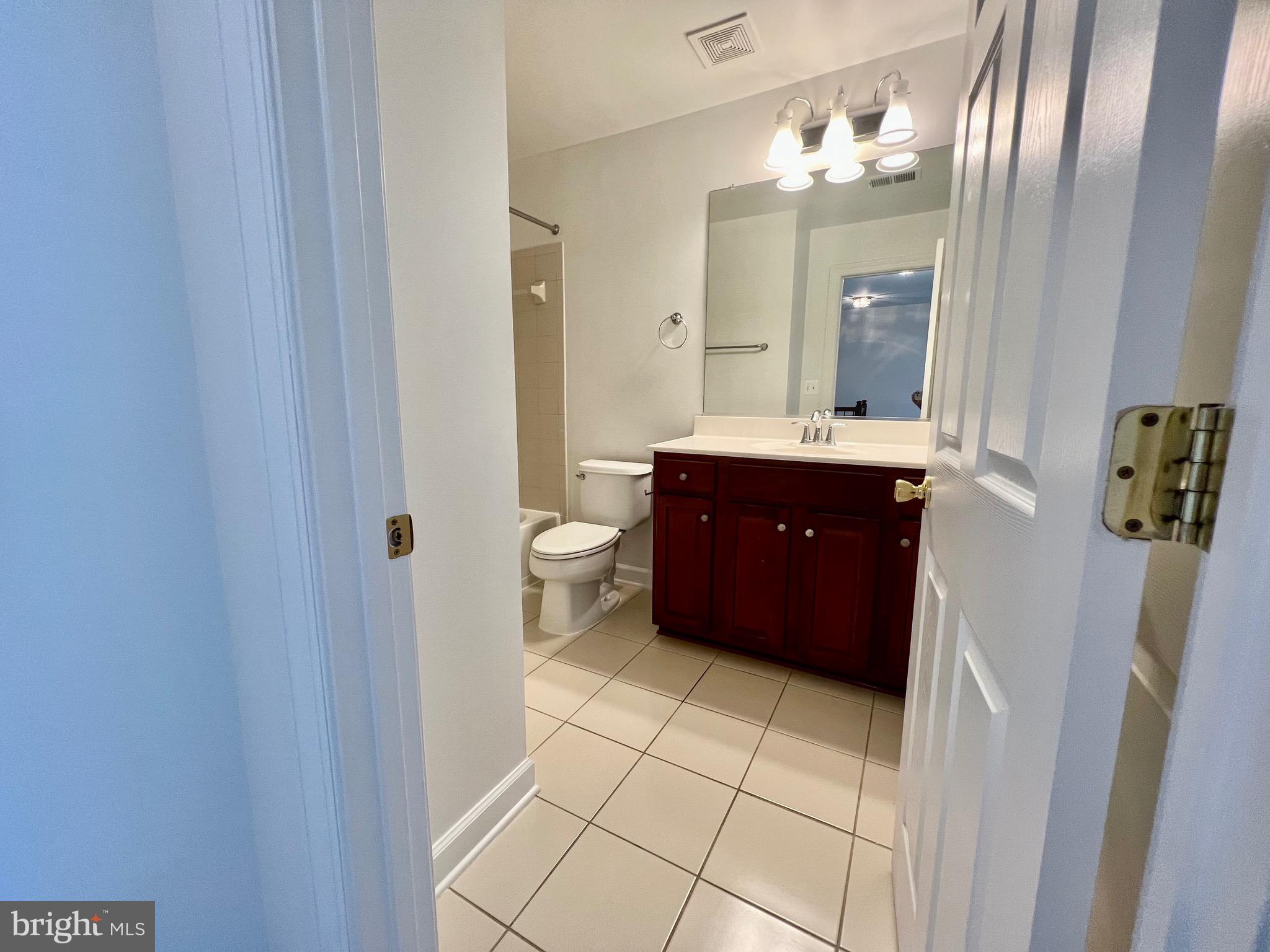 LAUREL HIGHLANDS - Residential Lease