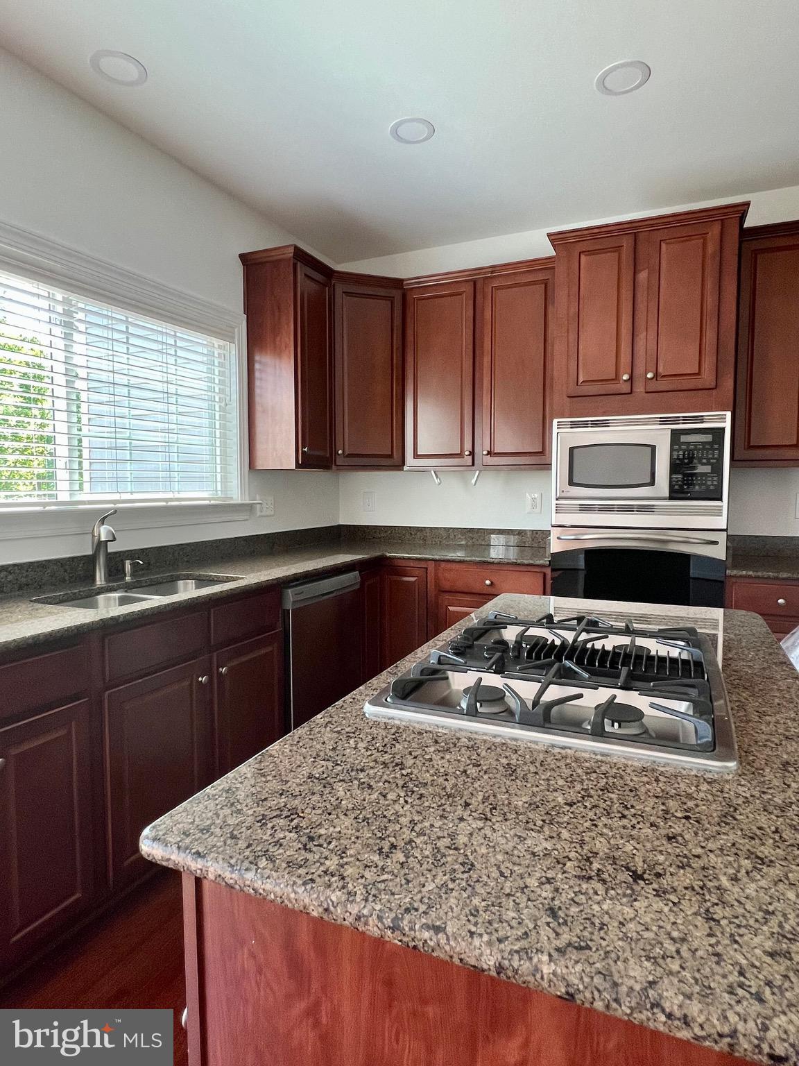 LAUREL HIGHLANDS - Residential Lease